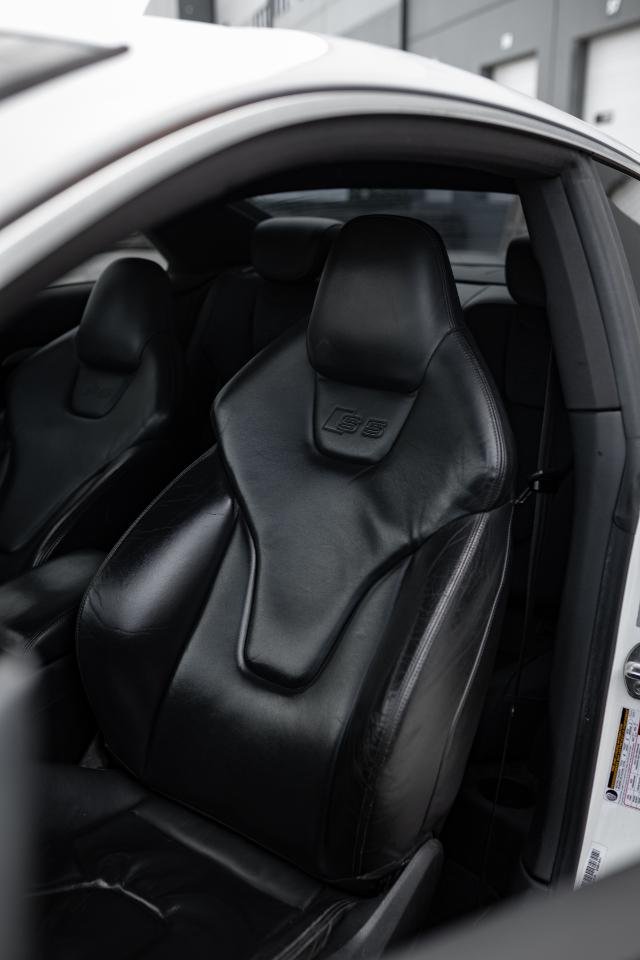 Audi S5 4.2 Coupe quattro Manual 2011