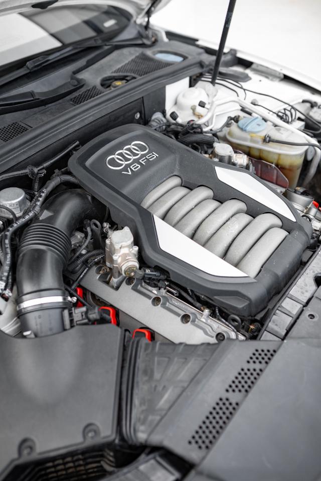 Audi S5 4.2 Coupe quattro Manual 2011