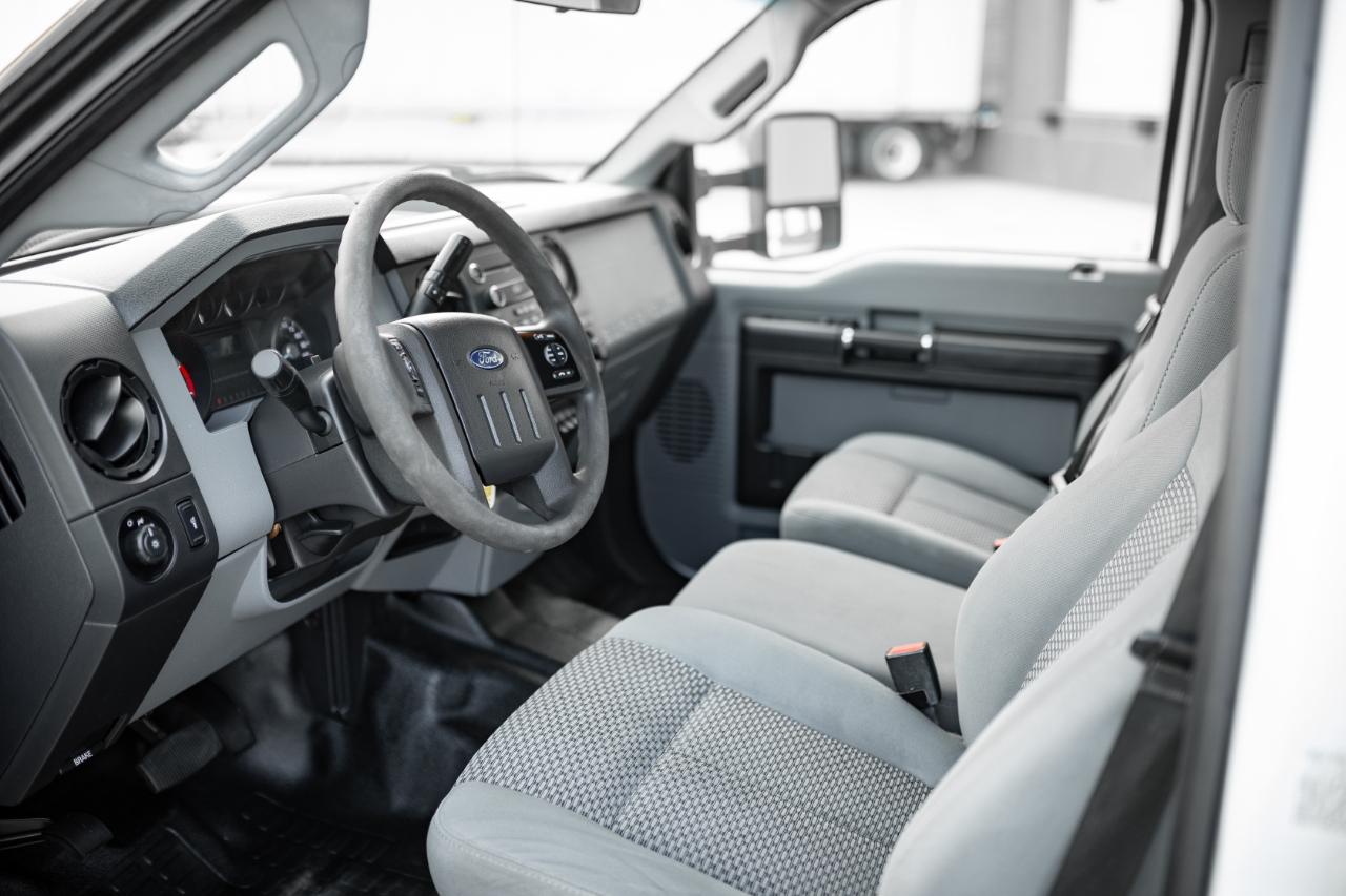 Ford F-450 SD XLT Crew Cab DRW 4WD 2013