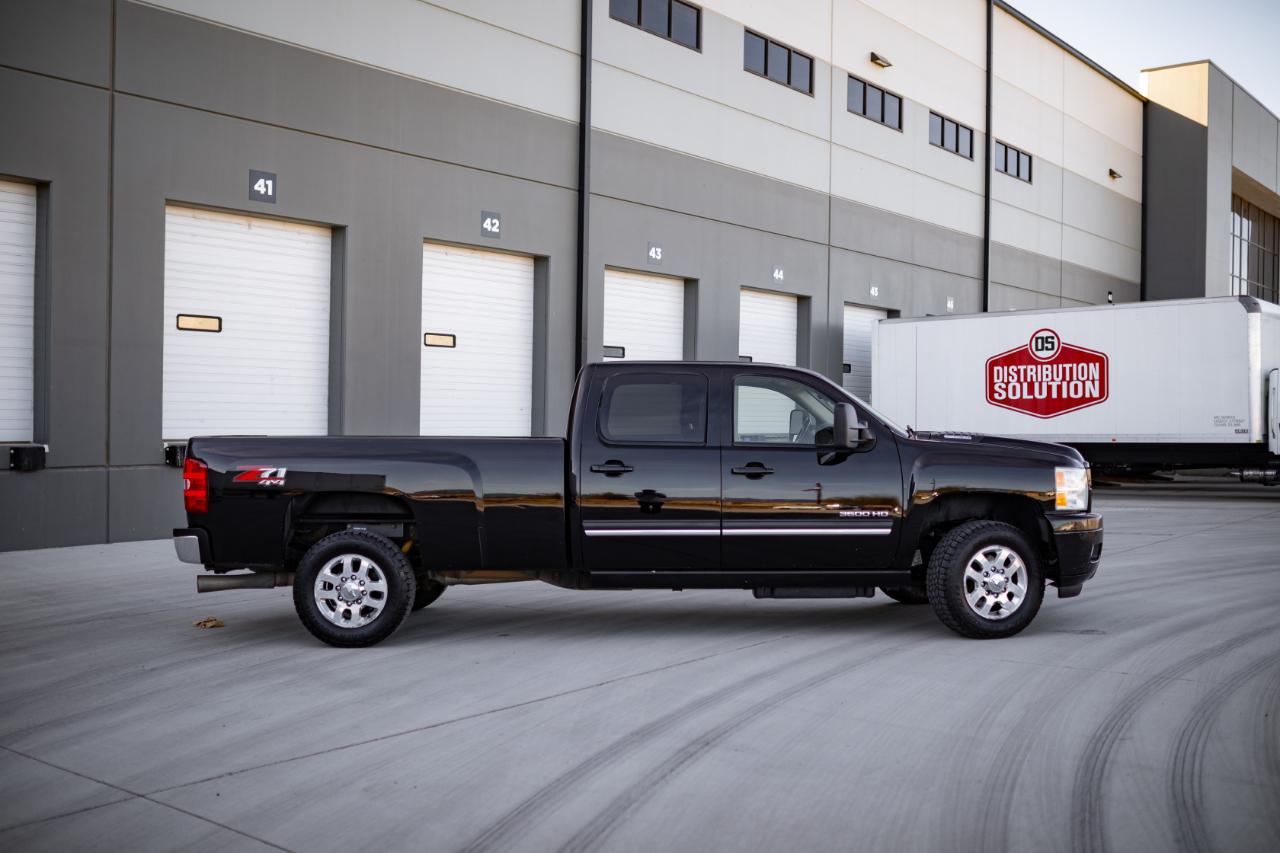 Chevrolet Silverado 3500HD LTZ Crew Cab 4WD 2013