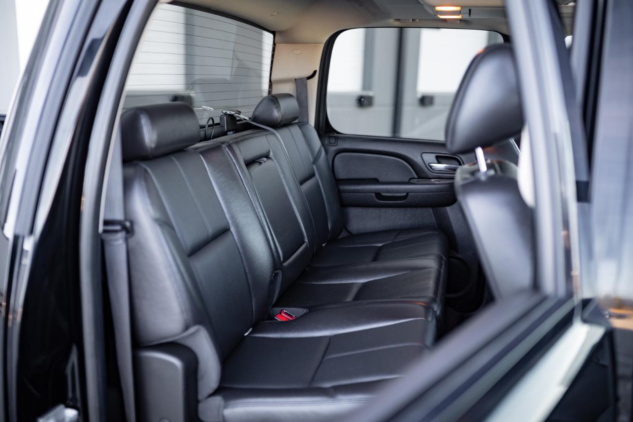 Chevrolet Silverado 3500HD LTZ Crew Cab 4WD 2013