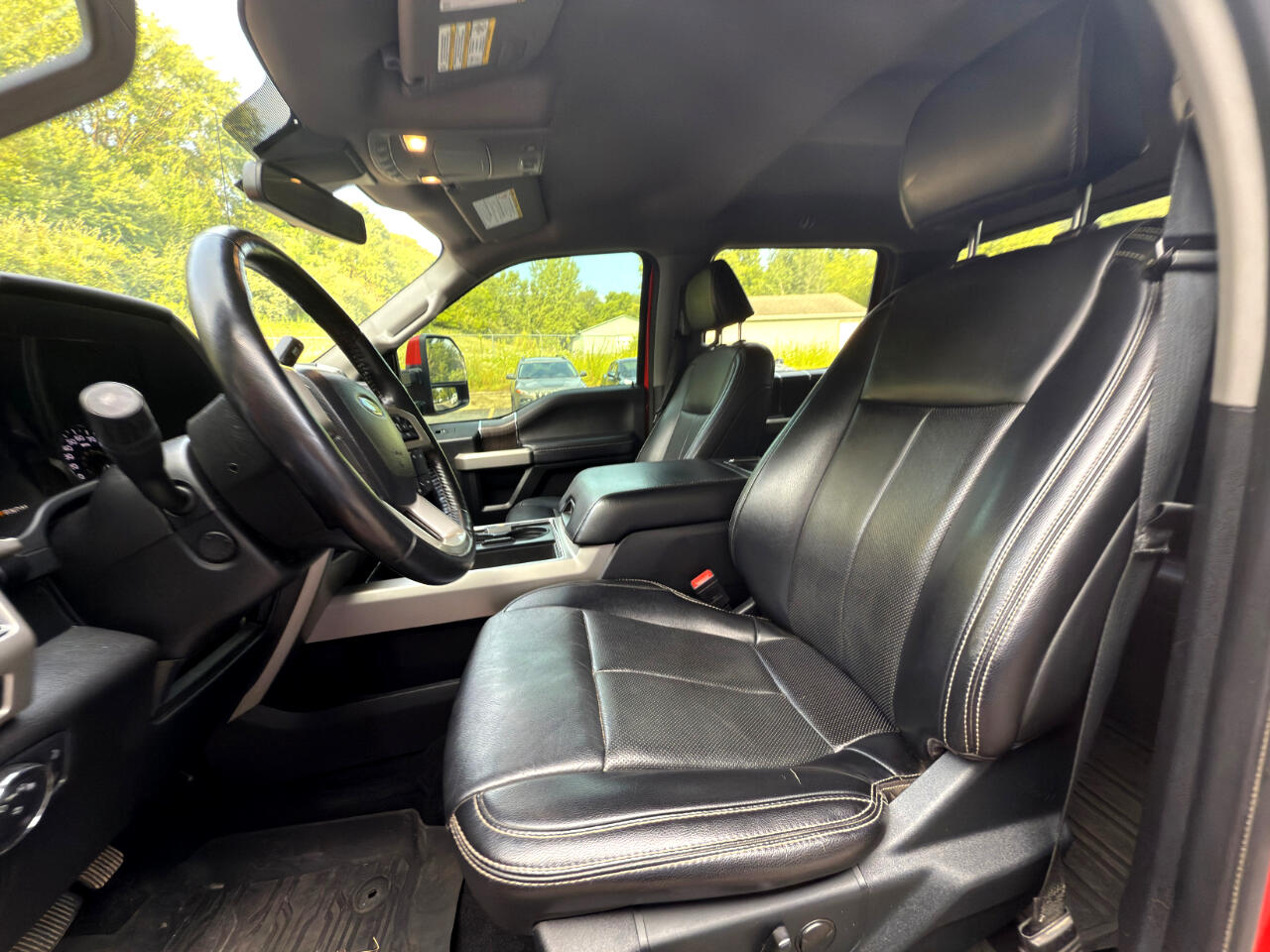 2021 Ford F-250 photo 2