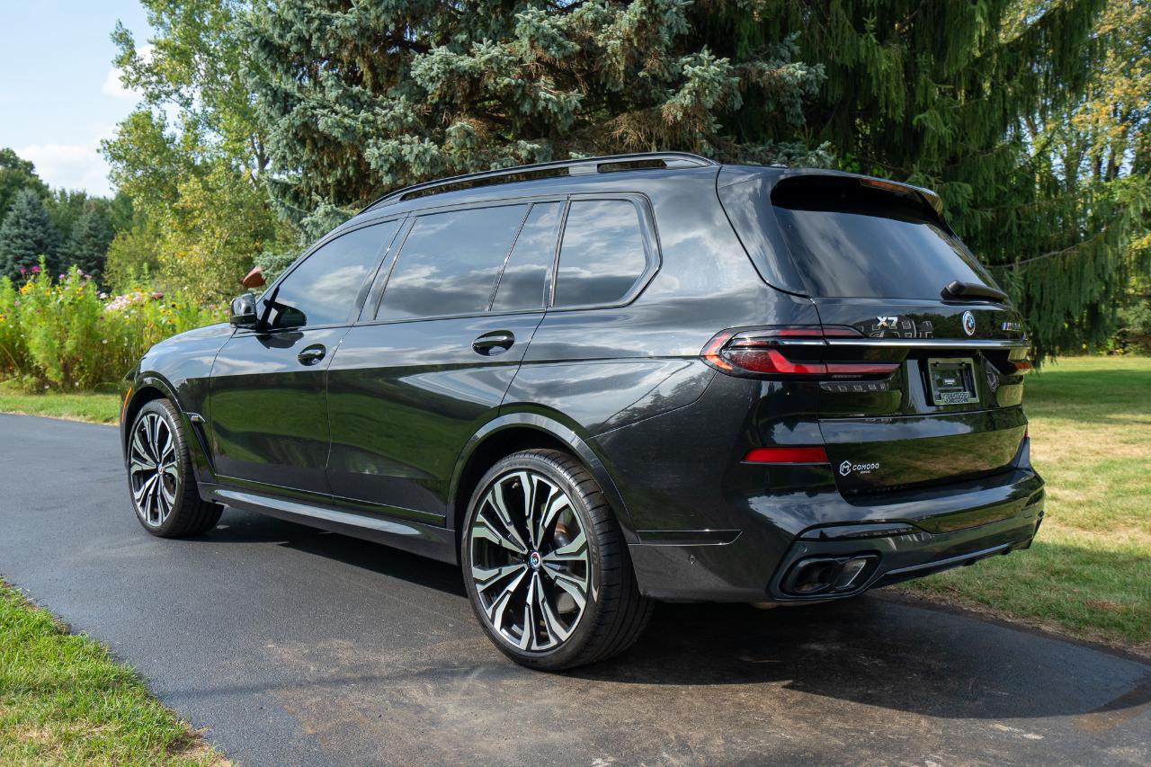 BMW X7 M60i 2023