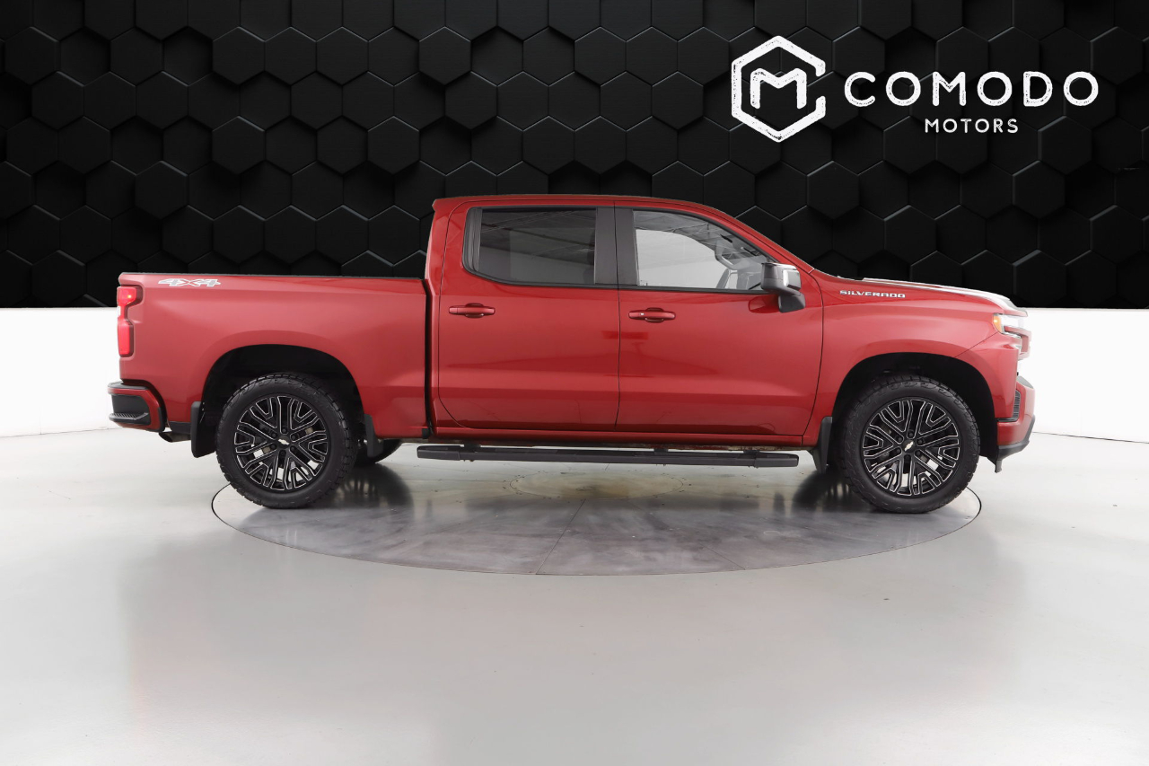 2020 Chevrolet Silverado 1500 RST photo 2