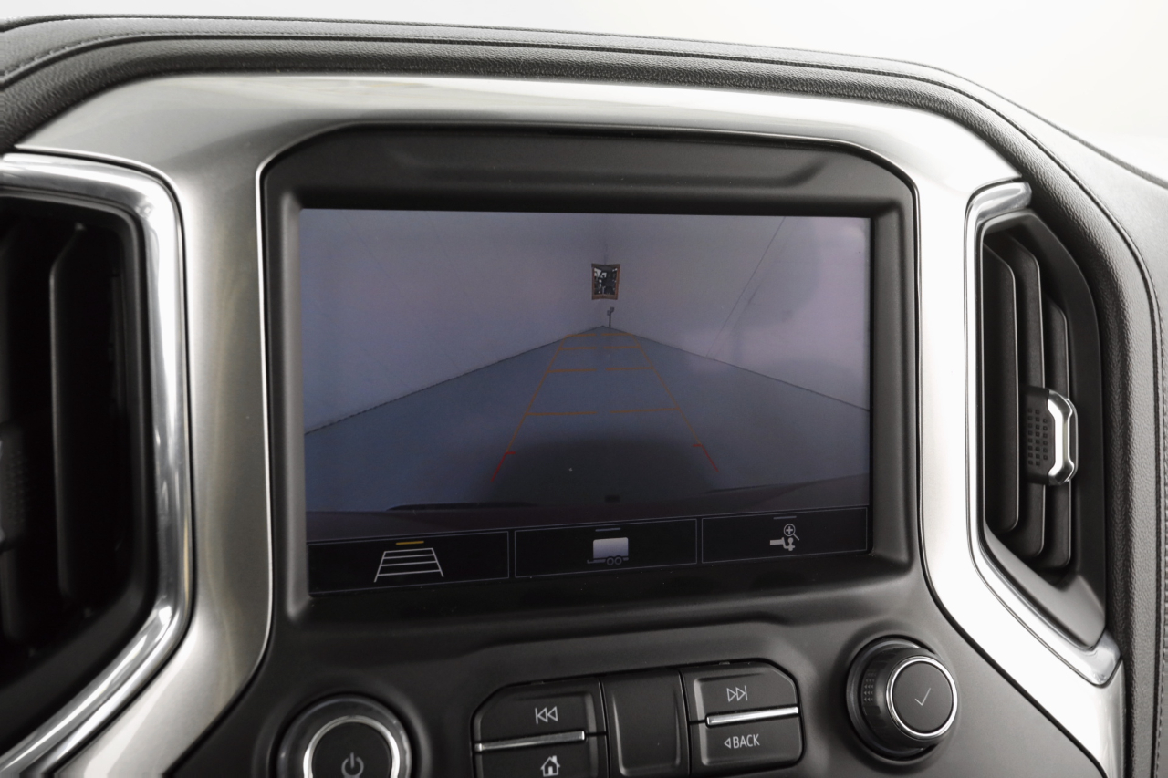 2020 Chevrolet Silverado 1500 RST photo 12