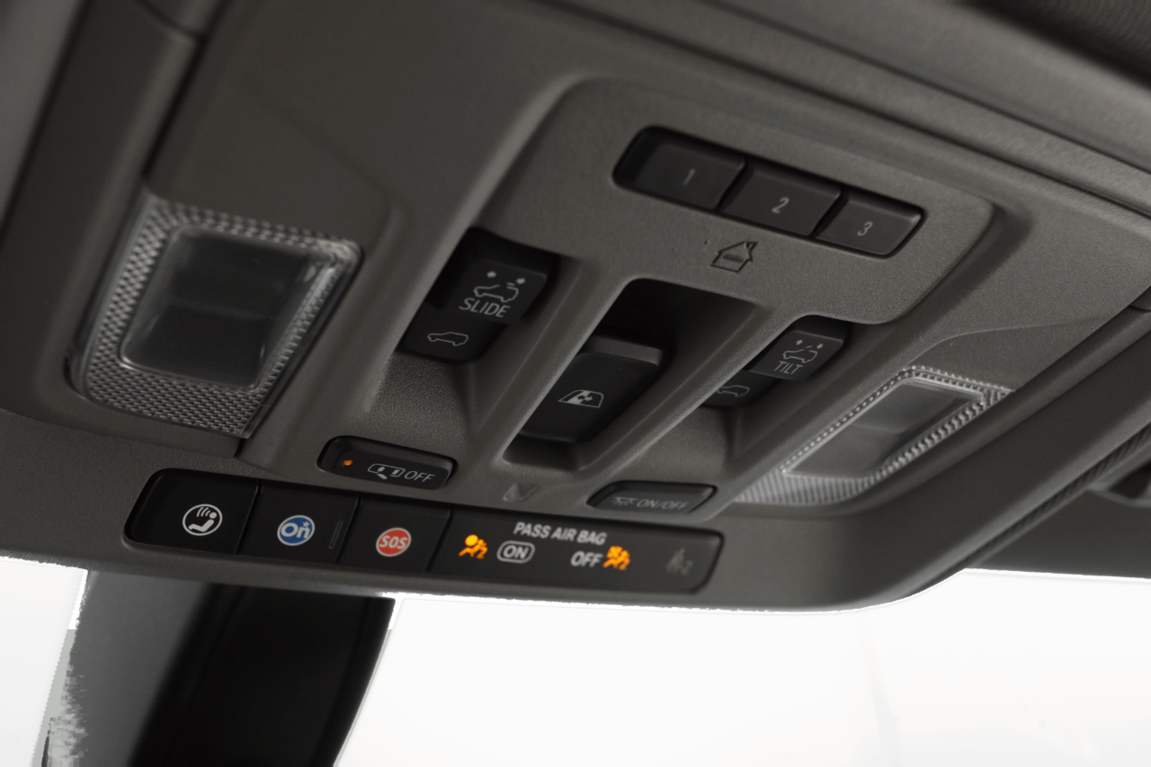 2020 Chevrolet Silverado 1500 RST photo 33