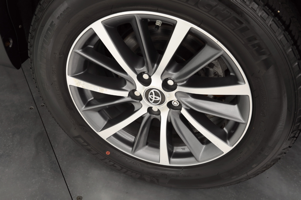 2019 Toyota Highlander XLE photo 14
