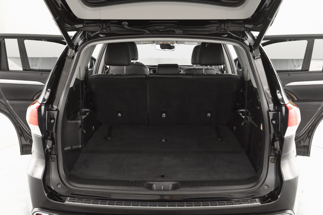 2019 Toyota Highlander XLE photo 19