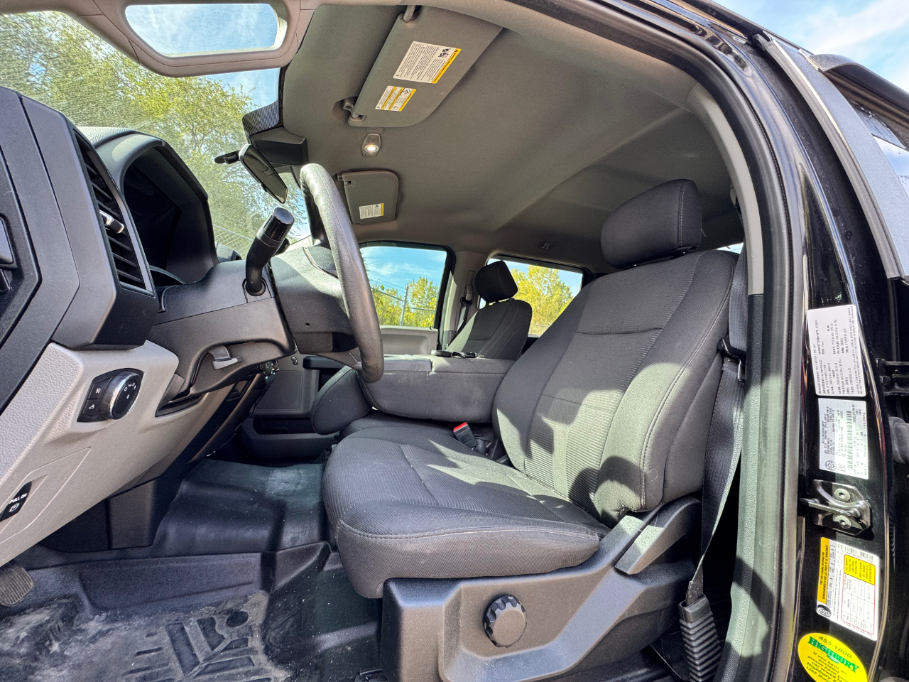 2019 Ford F-150 photo 2