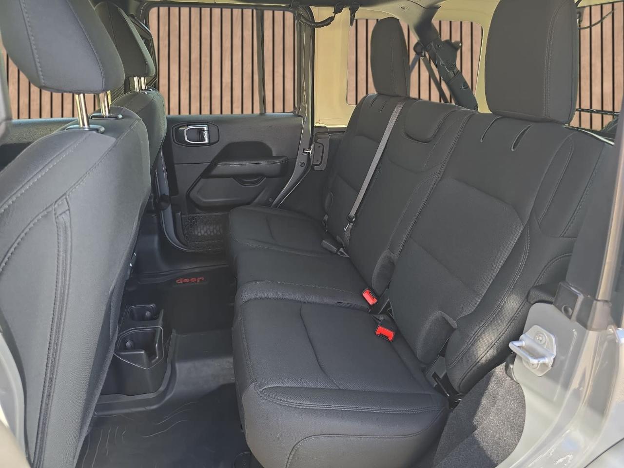 Jeep Wrangler Unlimited Sahara 4WD 2021