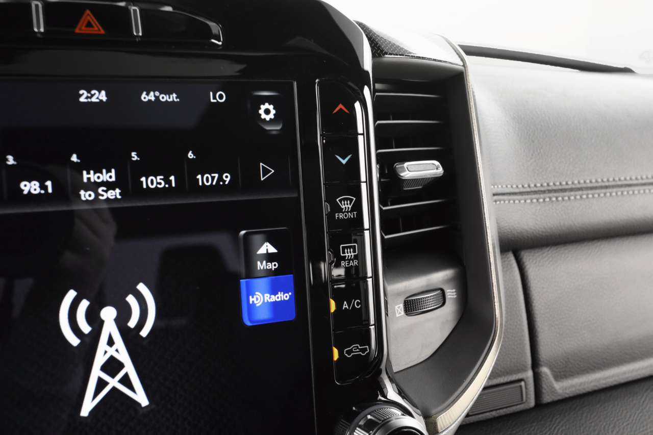 RAM 1500 Sport Crew Cab 4WD 2021 RAM 1500 Sport Crew Cab 4WD 2021