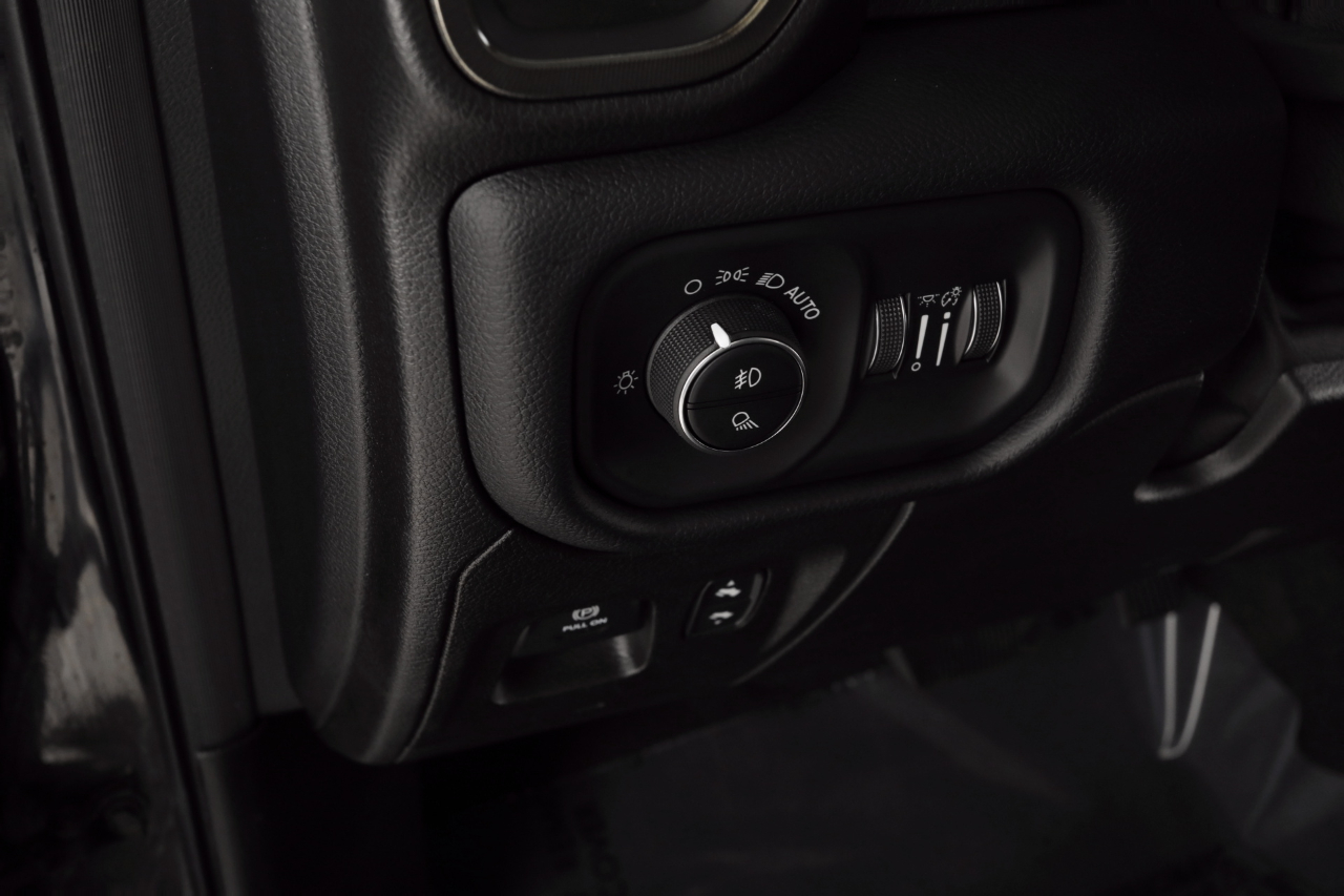 RAM 1500 Sport Crew Cab 4WD 2021 RAM 1500 Sport Crew Cab 4WD 2021