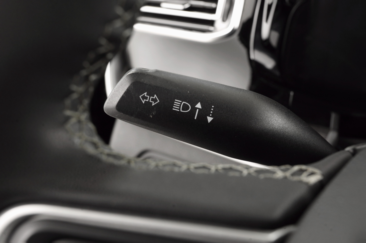 Jeep Wagoneer Series III 4WD 2022