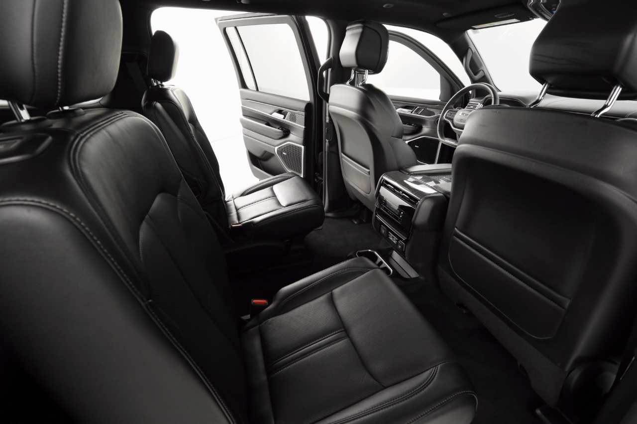 Jeep Wagoneer Series III 4WD 2022