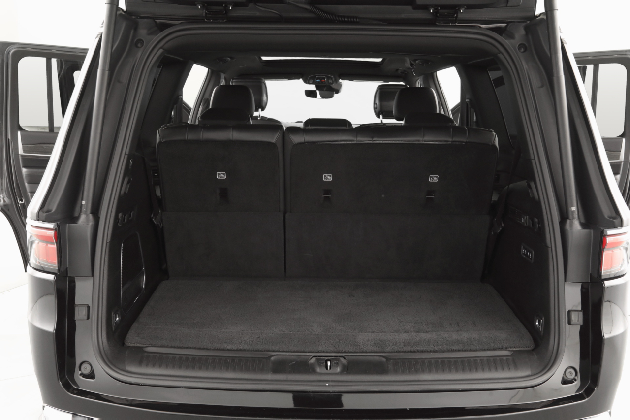 Jeep Wagoneer Series III 4WD 2022