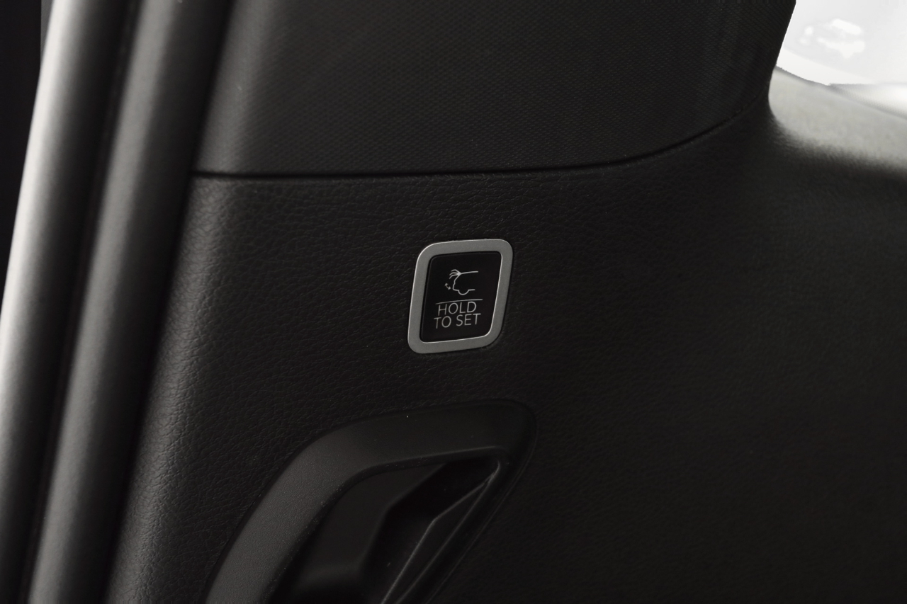 Jeep Wagoneer Series III 4WD 2022