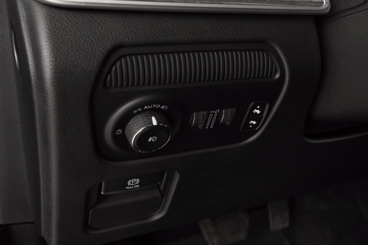 Jeep Wagoneer Series III 4WD 2022