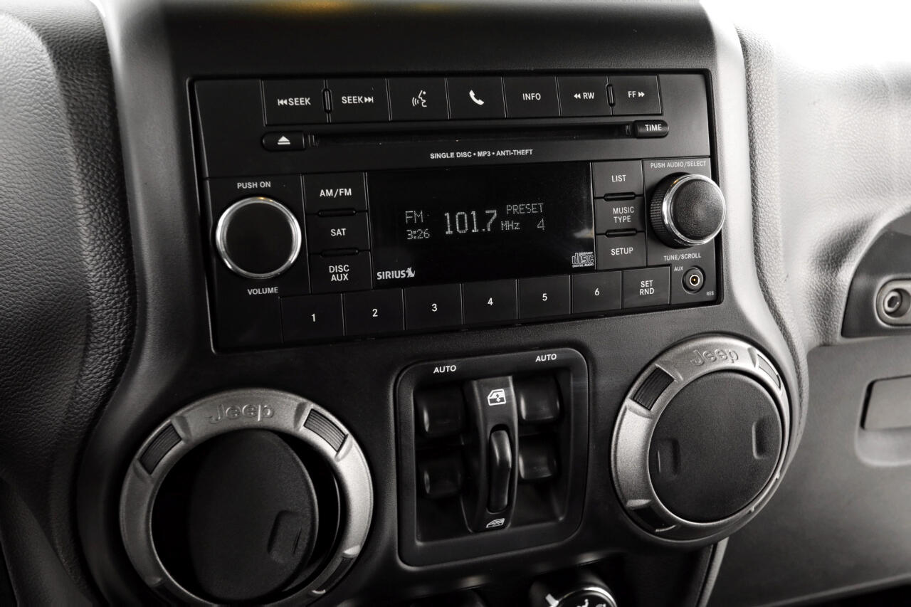 Jeep Wrangler Unlimited Sport 4WD 2013