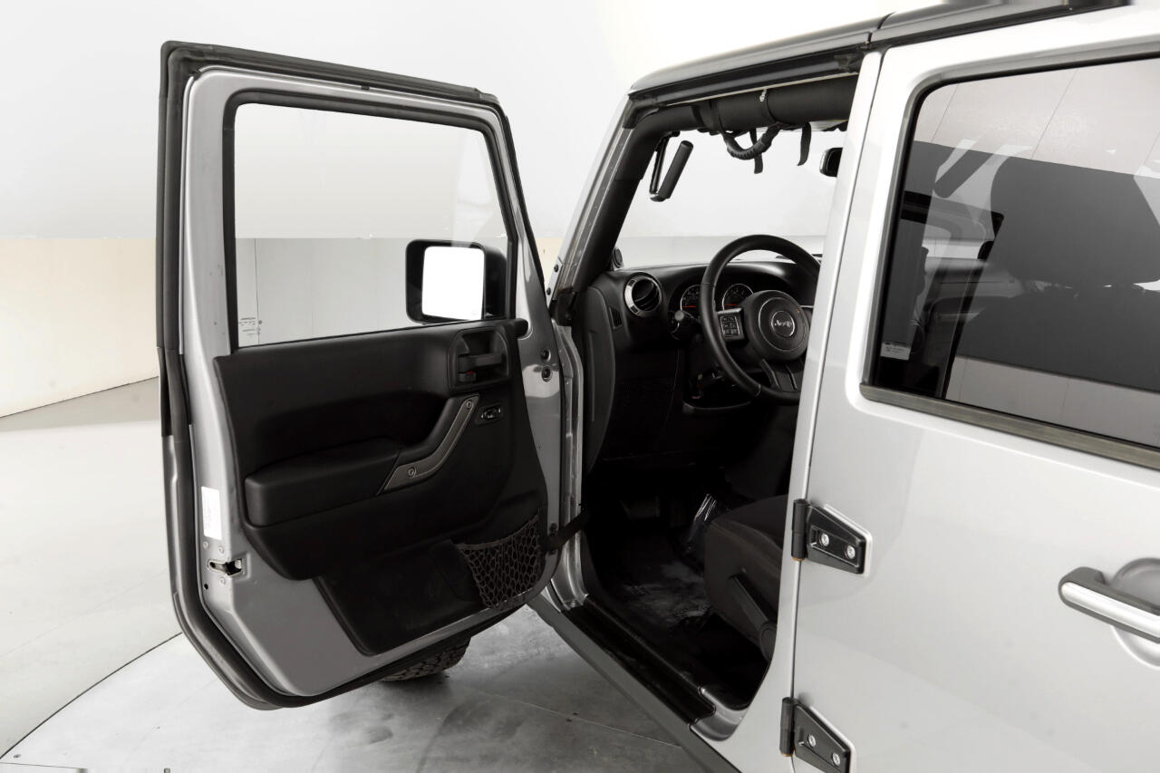 Jeep Wrangler Unlimited Sport 4WD 2013