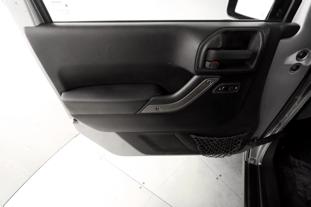 Jeep Wrangler Unlimited Sport 4WD 2013