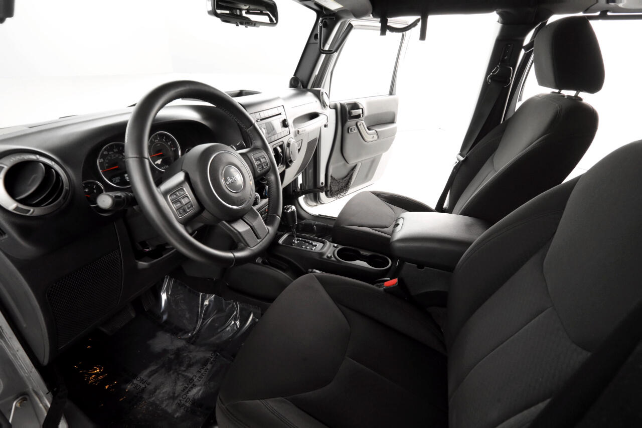 Jeep Wrangler Unlimited Sport 4WD 2013