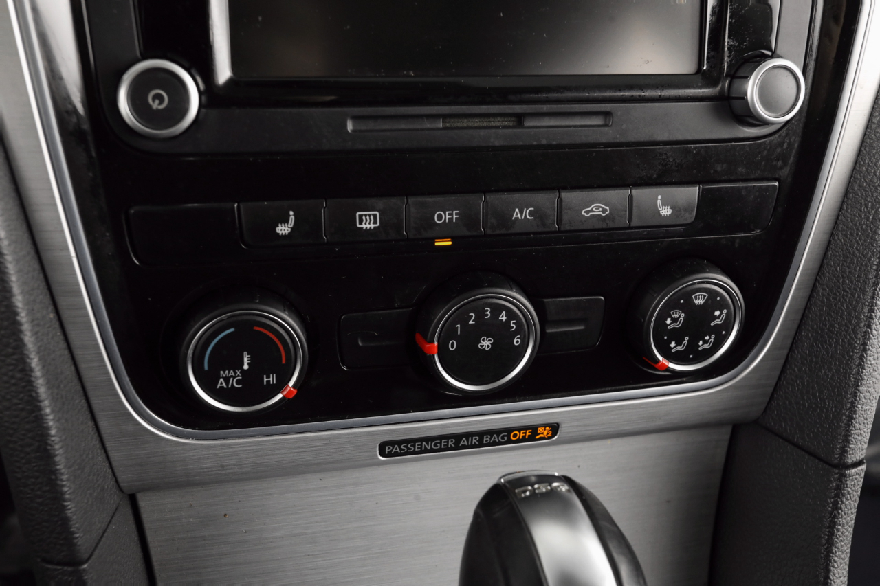 Volkswagen Passat  2013