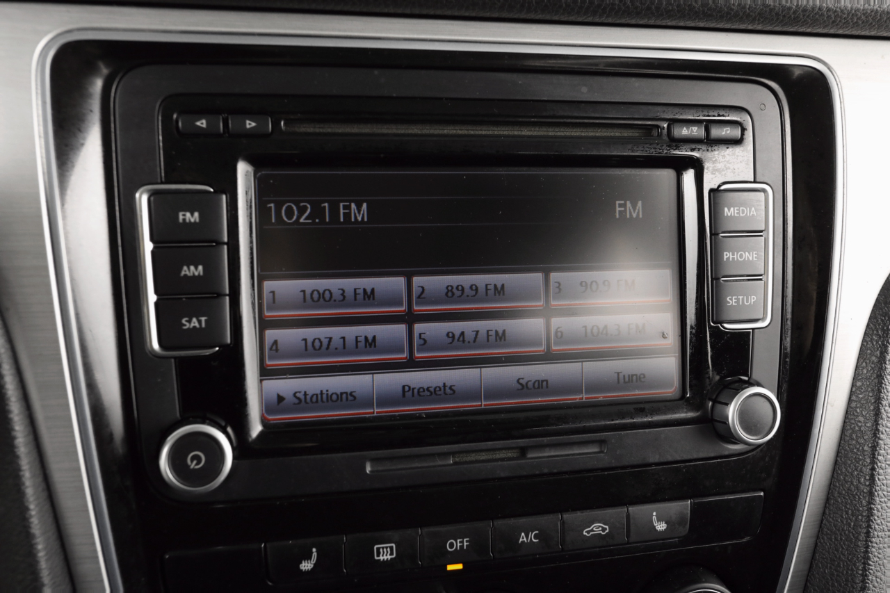 Volkswagen Passat  2013