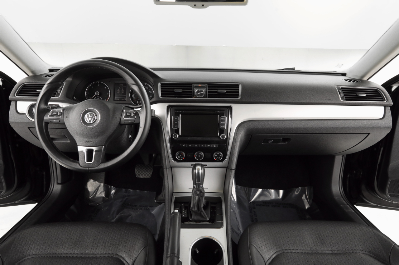 Volkswagen Passat  2013