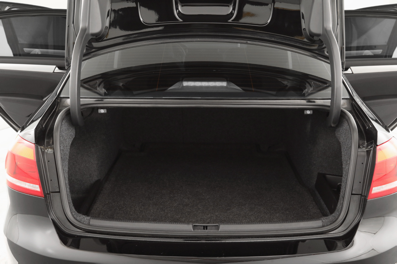 Volkswagen Passat  2013