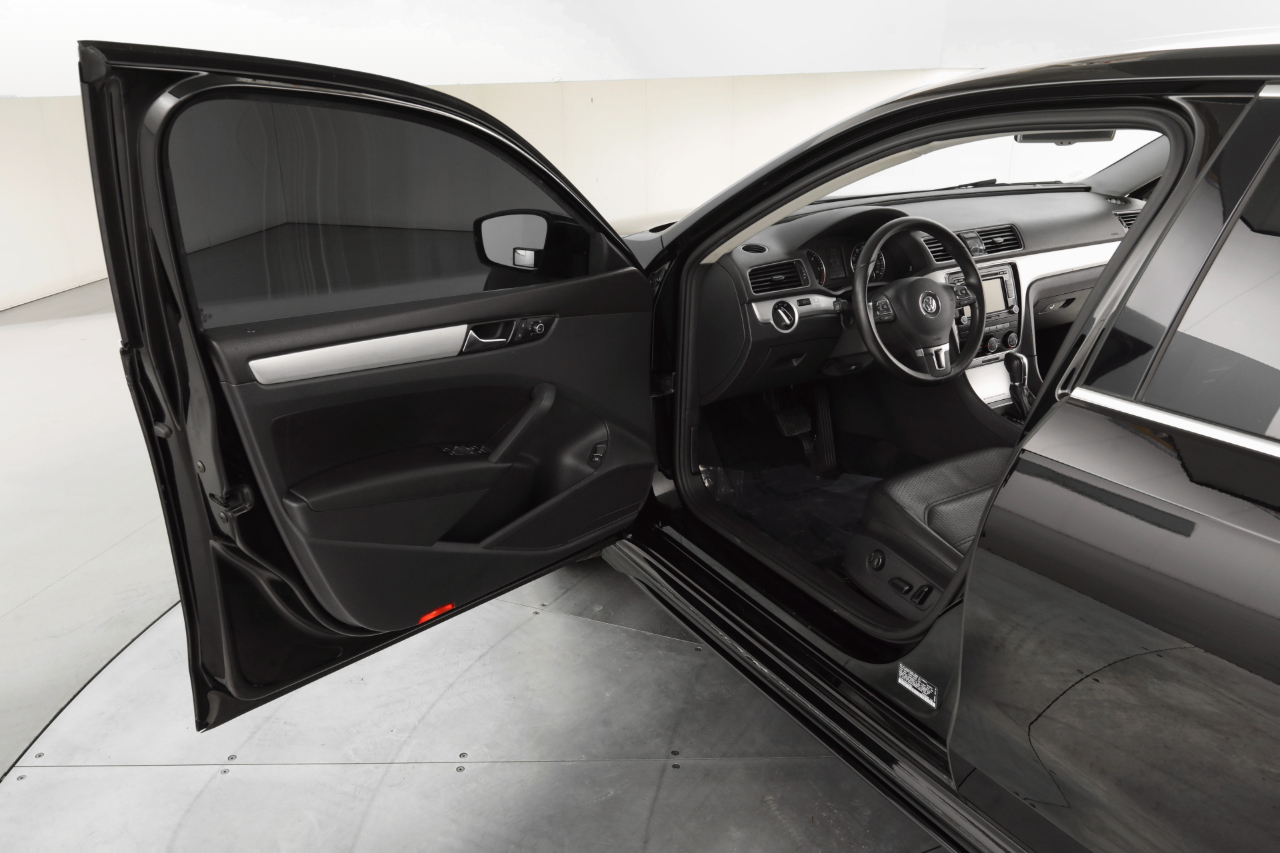 Volkswagen Passat  2013