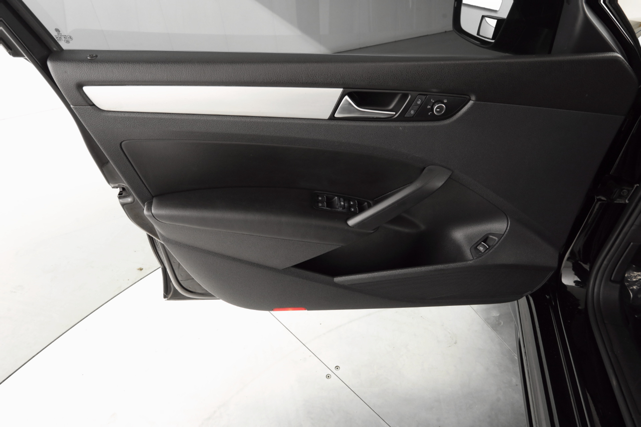 Volkswagen Passat  2013