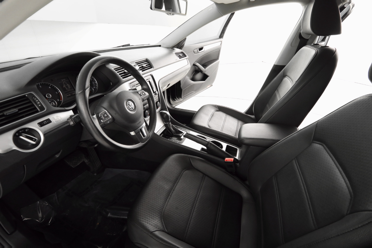 Volkswagen Passat  2013