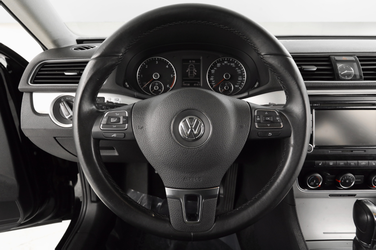 Volkswagen Passat  2013