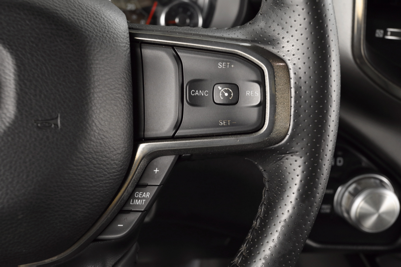 RAM 1500 Sport Crew Cab 4WD 2020