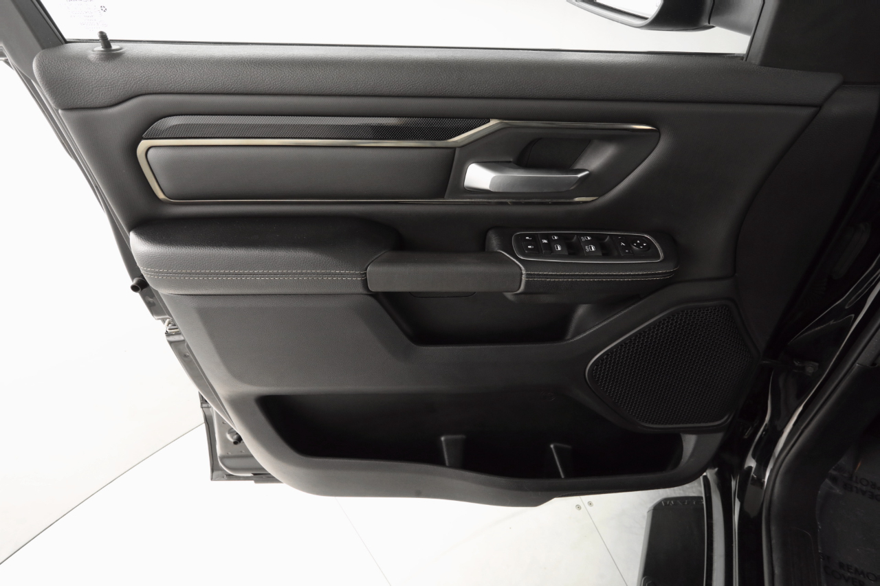 RAM 1500 Sport Crew Cab 4WD 2020