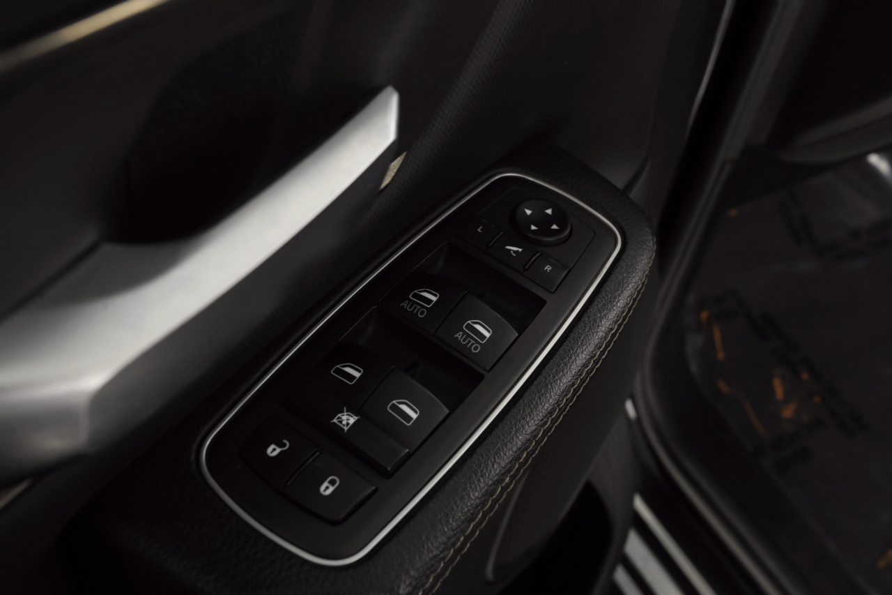 RAM 1500 Sport Crew Cab 4WD 2020