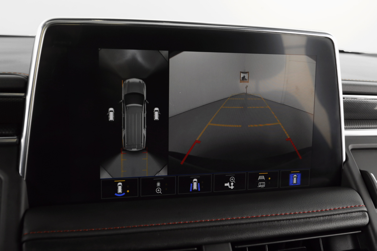 Chevrolet Suburban RST 4WD 2023