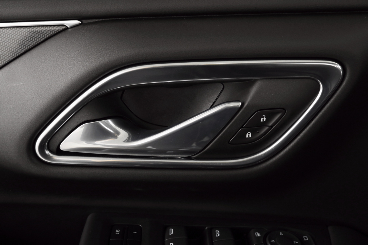 Chevrolet Suburban RST 4WD 2023