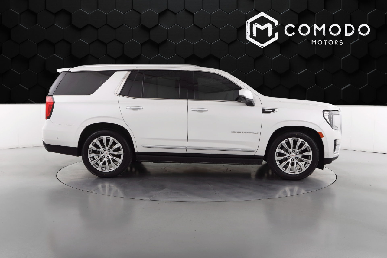 GMC Yukon Denali 4WD 2024