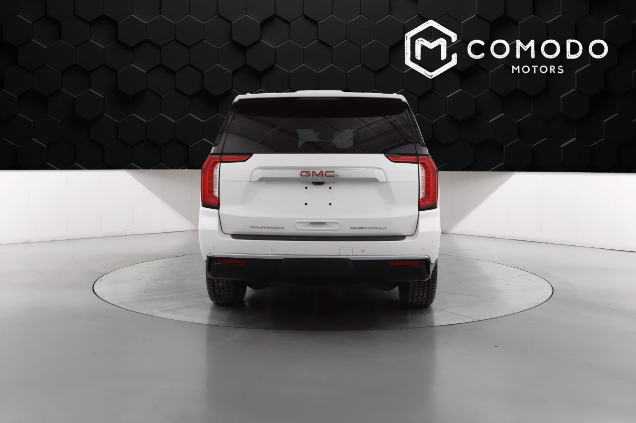 GMC Yukon Denali 4WD 2024