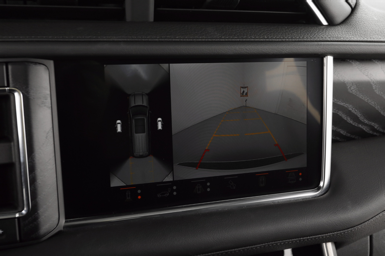 GMC Yukon Denali 4WD 2024