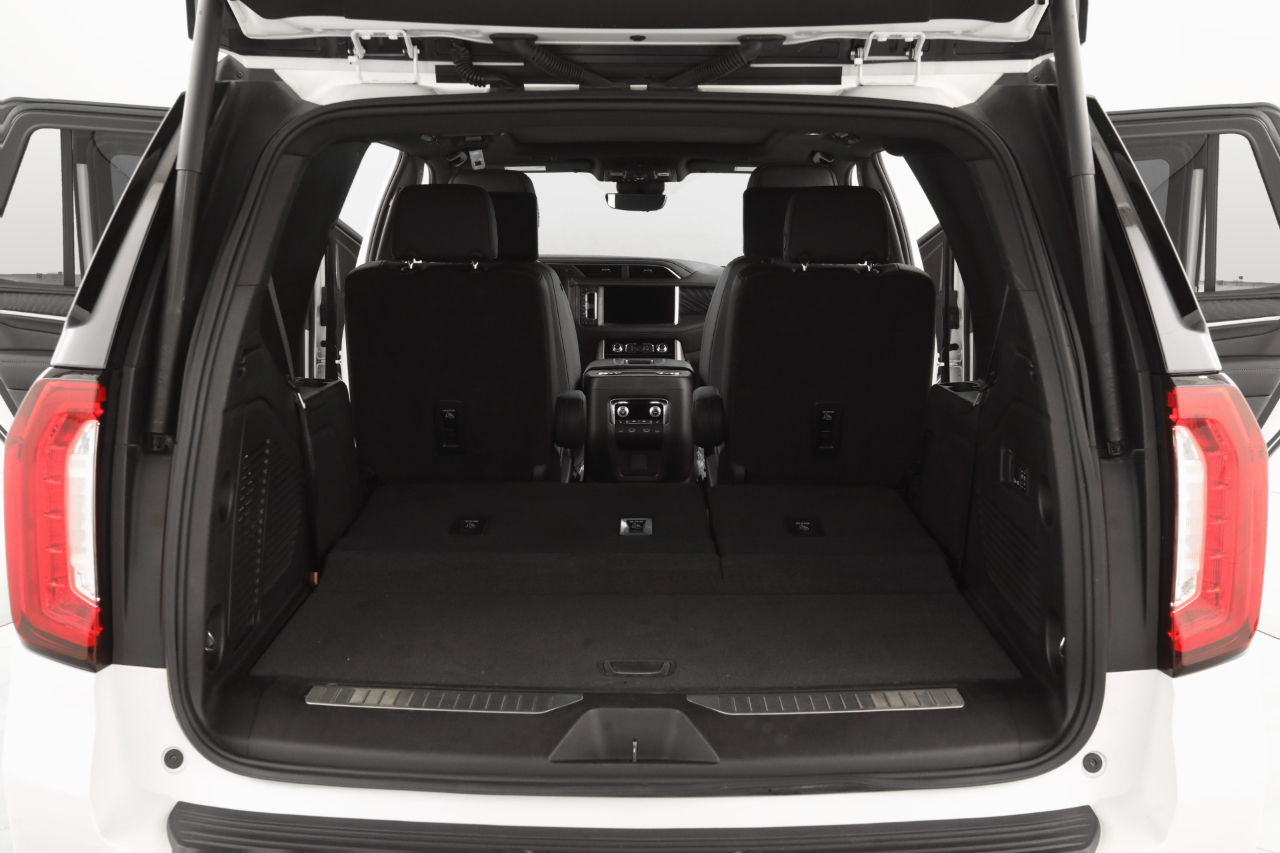 GMC Yukon Denali 4WD 2024