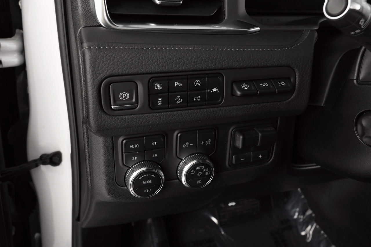 GMC Yukon Denali 4WD 2024