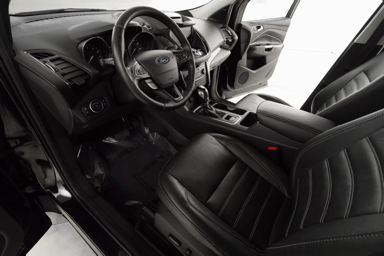 Ford Escape Titanium 4WD 2018