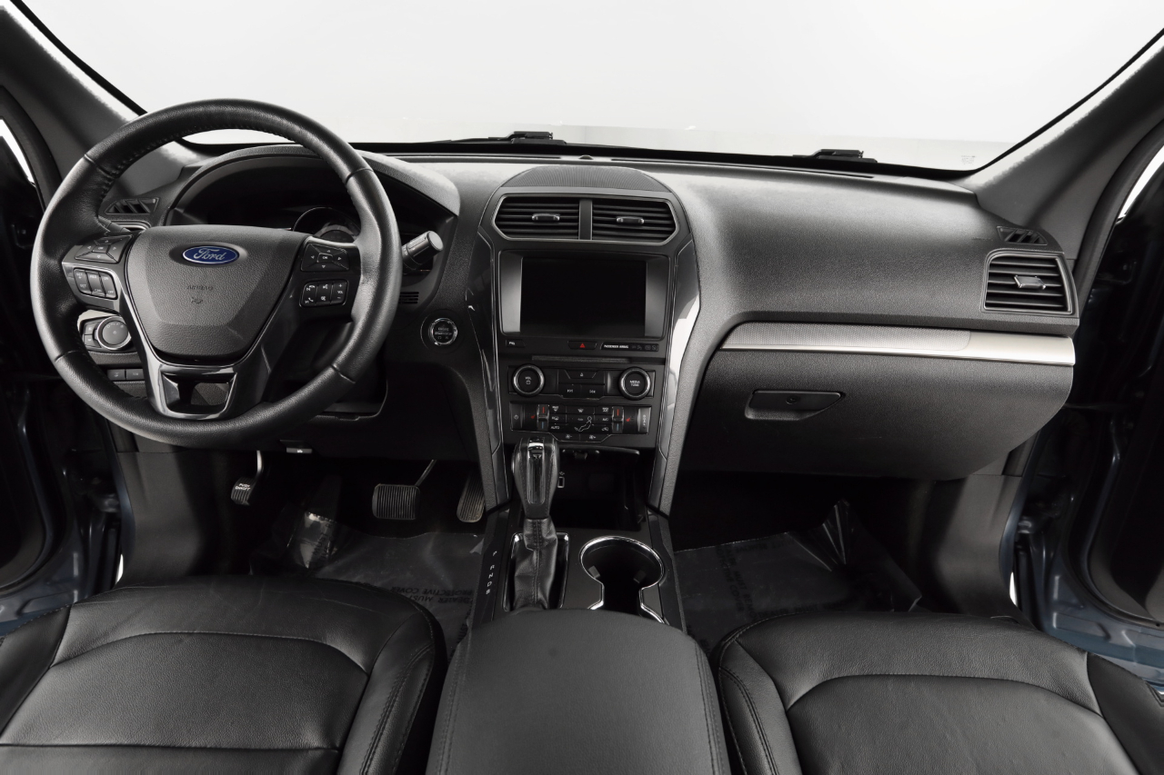 Ford Explorer XLT 4WD 2018