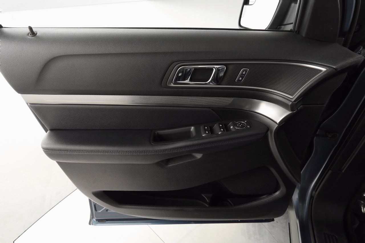 Ford Explorer XLT 4WD 2018