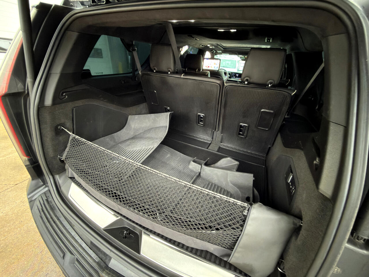 Cadillac Escalade ESV Sport Platinum AWD 2024