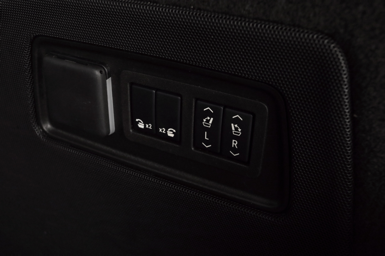 Cadillac Escalade ESV Sport Platinum AWD 2024