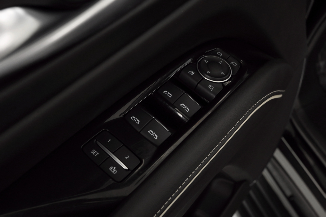 Cadillac Escalade ESV Sport Platinum AWD 2024