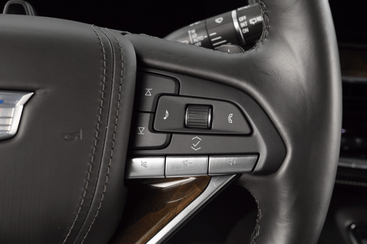 Cadillac Escalade ESV Sport Platinum AWD 2024